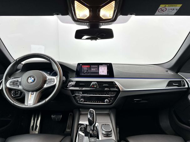 BMW 520i Touring 135 kW image number 25