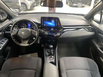 Car image 11