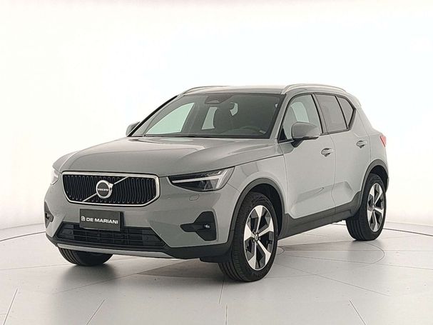 Volvo XC40 AWD 120 kW image number 1