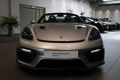 Car image 2