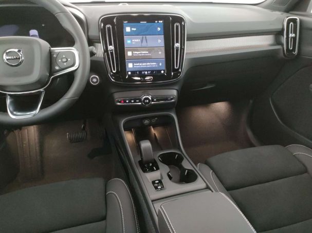 Volvo XC40 B3 Core 120 kW image number 20