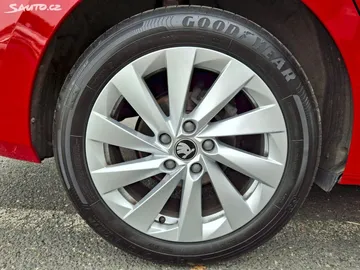 Car image 35