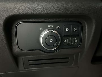 Car image 39