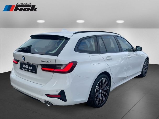 BMW 320d Touring Sport Line 140 kW image number 6