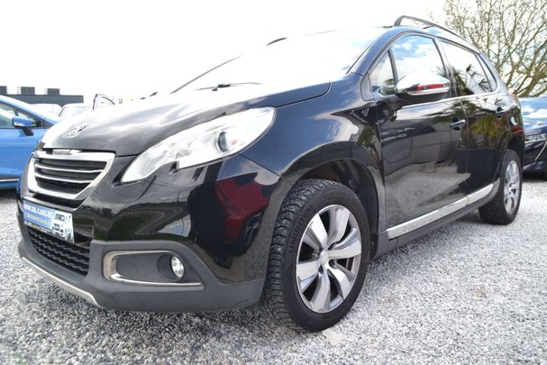 Peugeot 2008 BlueHDi Allure 74 kW image number 2