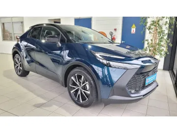 Car image 25