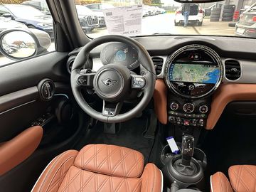 Car image 37