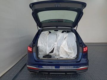 Car image 37