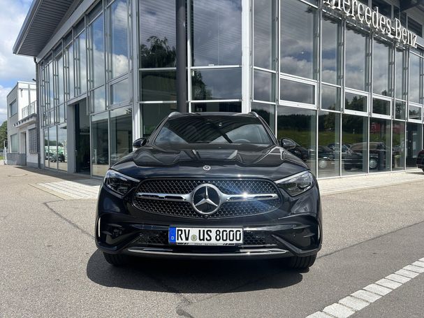 Mercedes-Benz GLC 300 e AMG 4Matic 230 kW image number 3