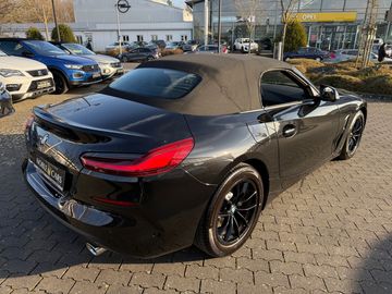 Car image 29
