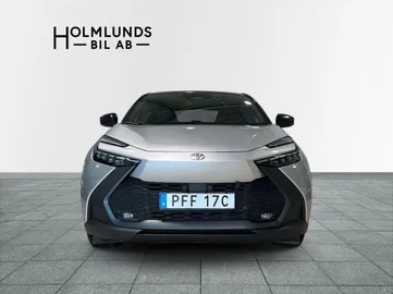 Car image 4