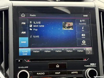 Car image 33