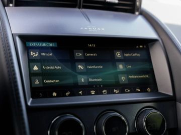 Car image 24