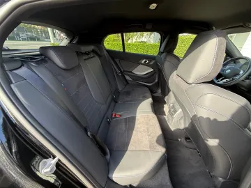 Car image 47