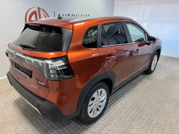 Car image 5