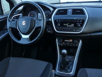 Car image 21