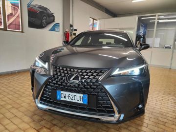 Car image 3