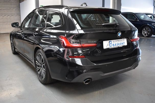 BMW 330d Touring M Sport 195 kW image number 2