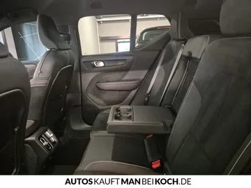 Car image 34
