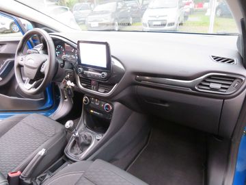 Car image 28