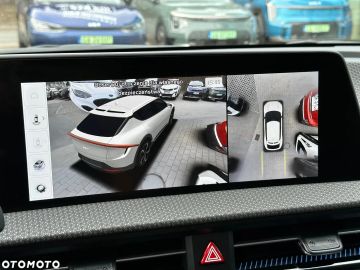 Car image 32
