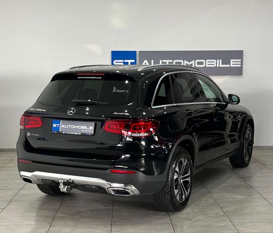 Mercedes-Benz GLC 300 de 4Matic 225 kW image number 4