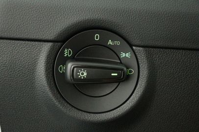 Car image 33