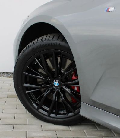 BMW 320d Touring M Sport xDrive 140 kW image number 9