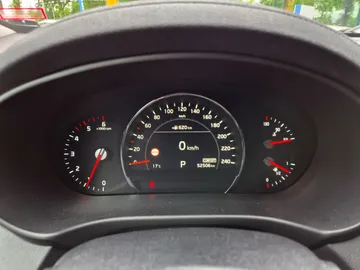 Car image 25