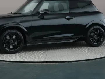 Car image 19