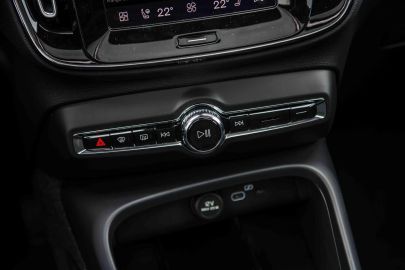 Car image 29