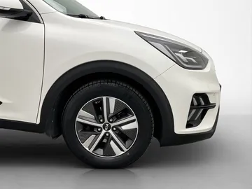 Car image 31
