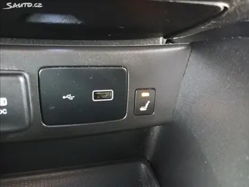 Car image 45