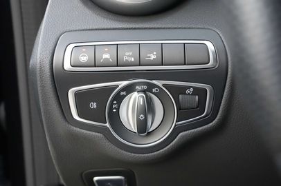 Car image 33