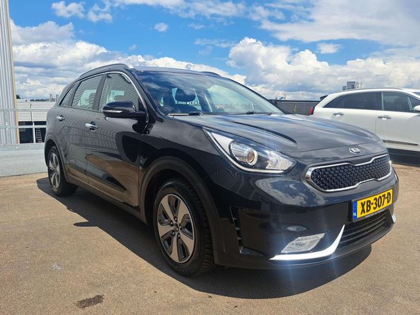 Kia Niro Hybrid 1.6 GDI 104 kW image number 3