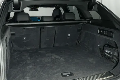 Car image 50