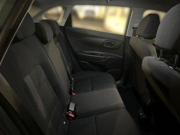 Car image 11