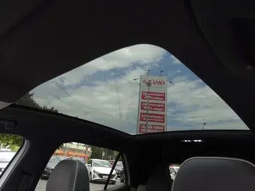 Car image 33