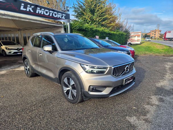 Volvo XC40 T4 Inscription Expression 155 kW image number 2