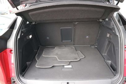 Car image 37