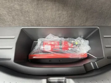 Car image 29