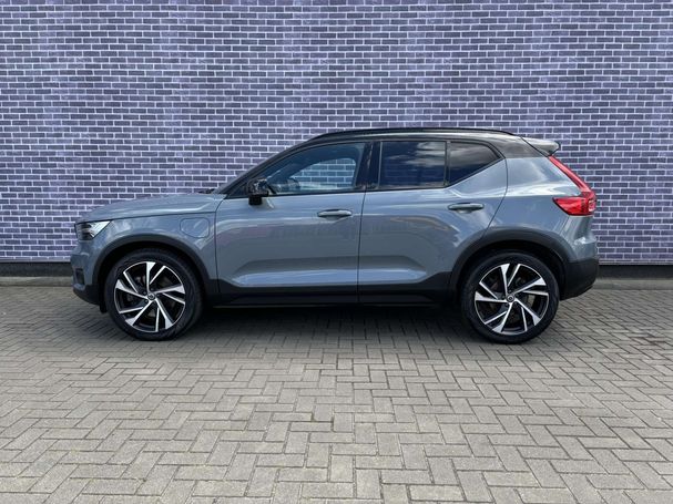 Volvo XC40 Recharge R T4 Design 155 kW image number 4