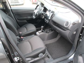 Car image 12