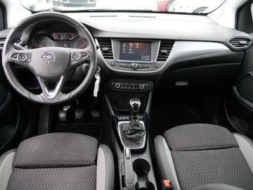 Car image 11