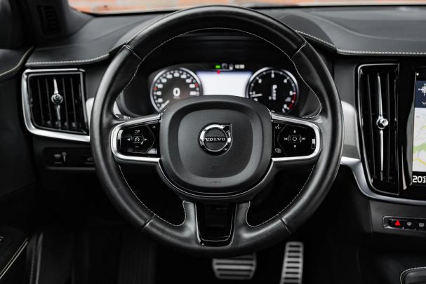 Volvo V90 D4 Geartronic R Design 140 kW image number 29