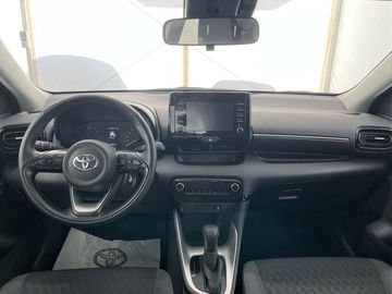 Car image 10