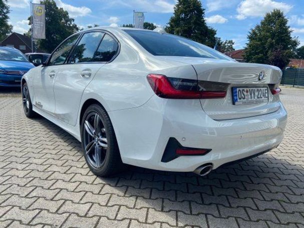 BMW 330 e Sport Line 215 kW image number 8