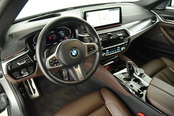 BMW 530d Touring xDrive 210 kW image number 6