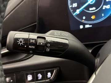 Car image 38
