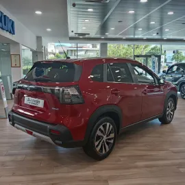 Car image 4